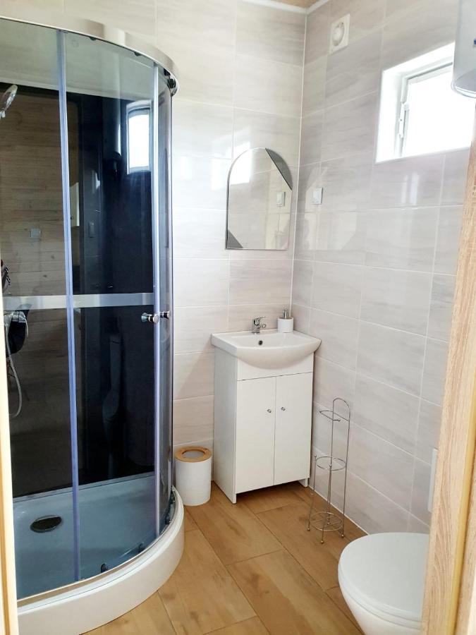Diamenty Baltyku Domki Wakacyjne Balia Z Jacuzzi Mielenko Exterior photo